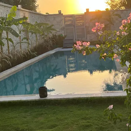 Elia Alacati Çeşme